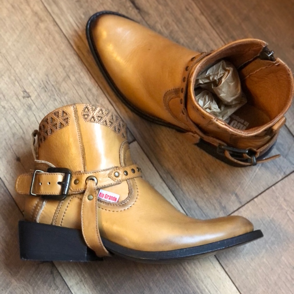 Ankle boots